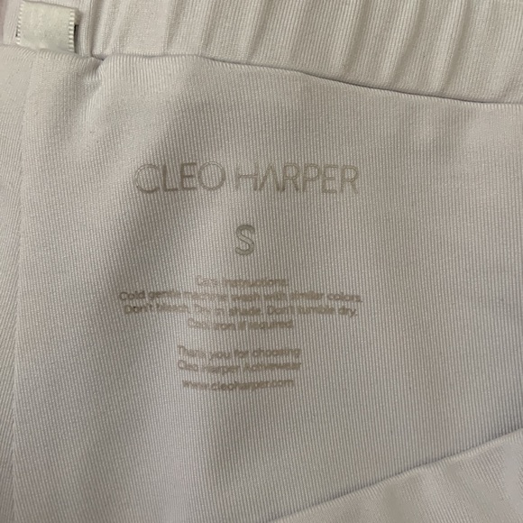 Cleo Harper Dash Short in white - Picture 3 of 3